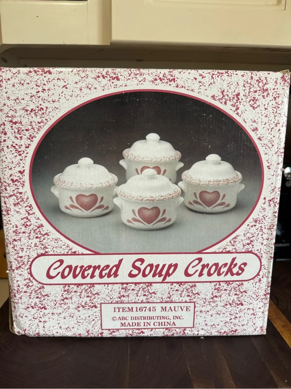 ABC Distributing Covered Soup Crocks Set - Mauve Heart Design